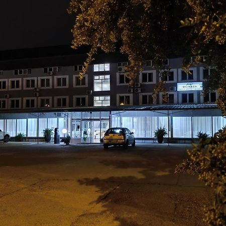 Hostel Milkaza Novi Sad Exterior foto