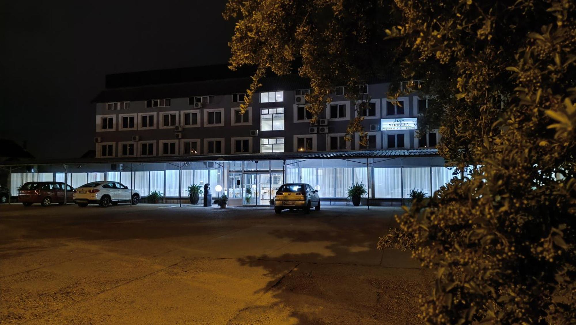 Hostel Milkaza Novi Sad Exterior foto