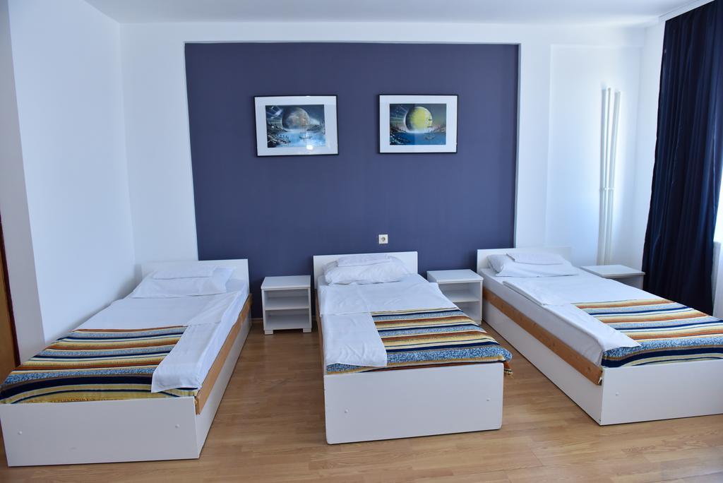 Hostel Milkaza Novi Sad Exterior foto