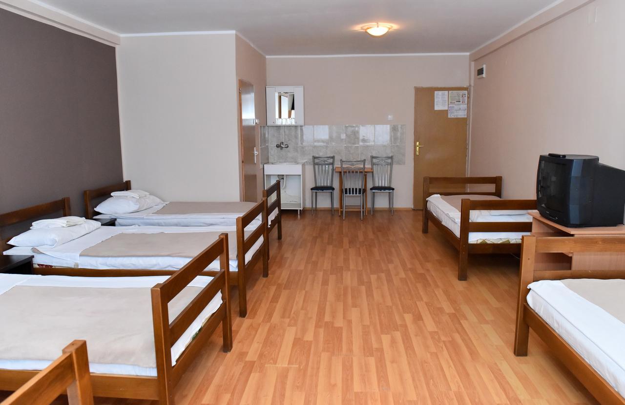 Hostel Milkaza Novi Sad Exterior foto