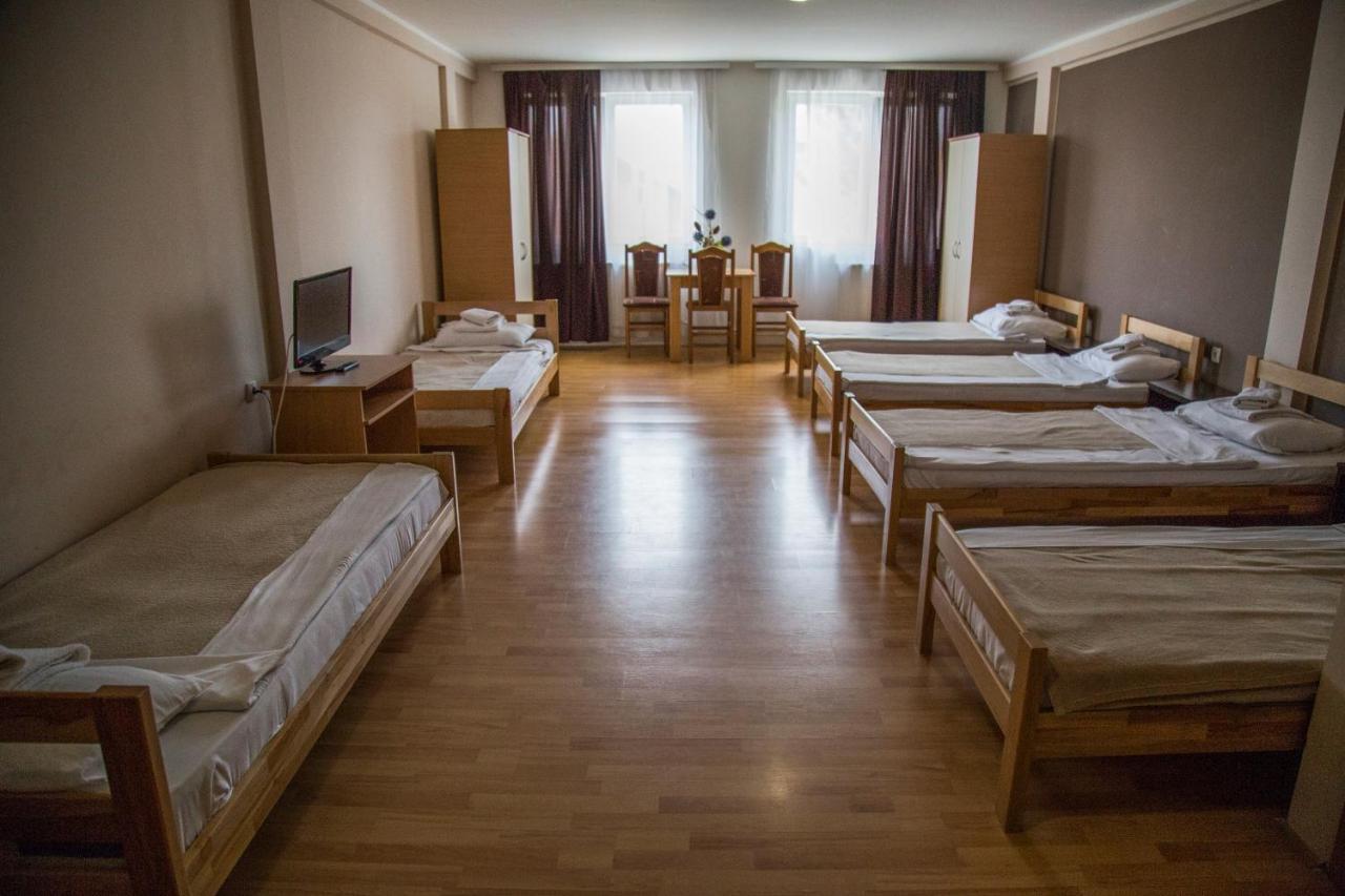 Hostel Milkaza Novi Sad Exterior foto